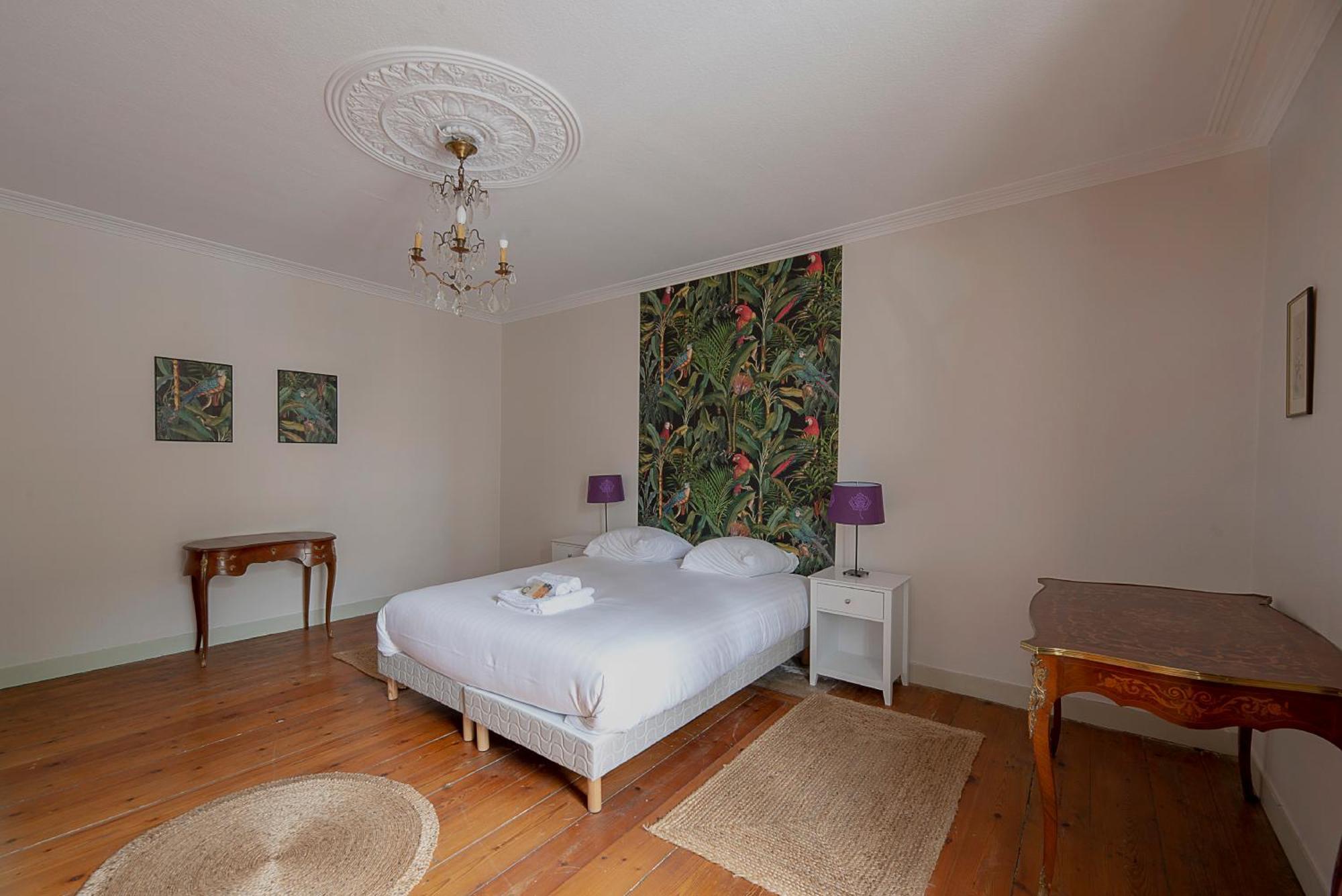 Bougainville Apartment *